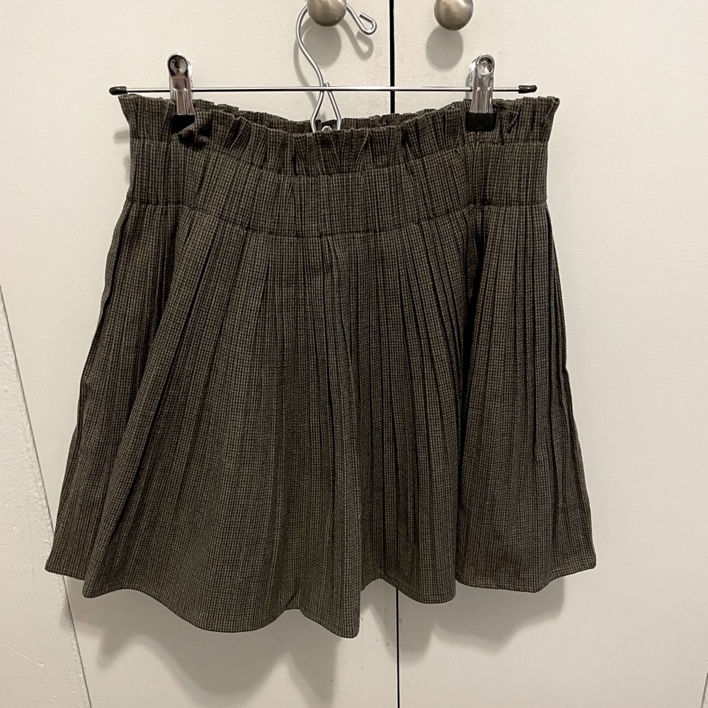 Zara pleated short skirt